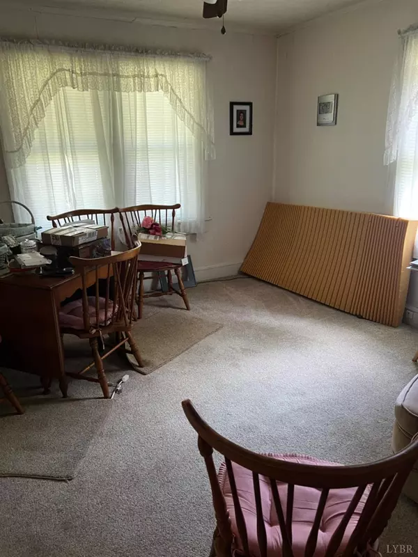 Nathalie, VA 24577,1131 Cody RD