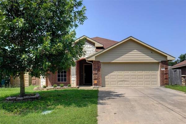 1703 Eastgate Drive, Terrell, TX 75160