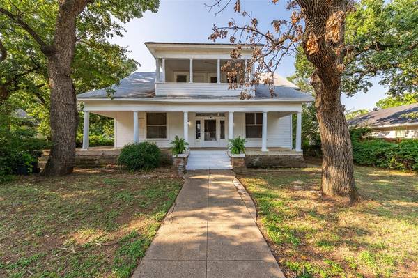 2608 Carter Avenue, Fort Worth, TX 76103