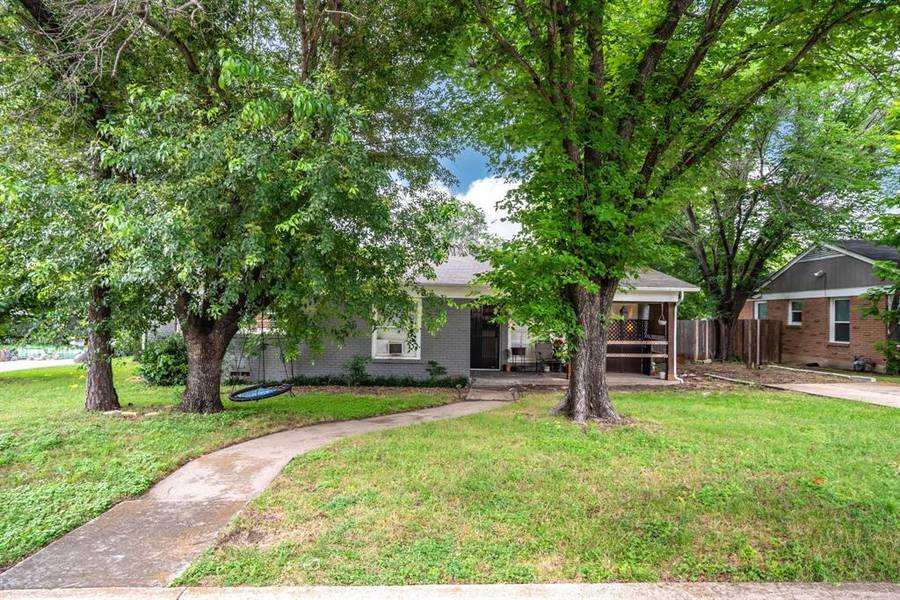 2436 Maryel Drive, Fort Worth, TX 76112