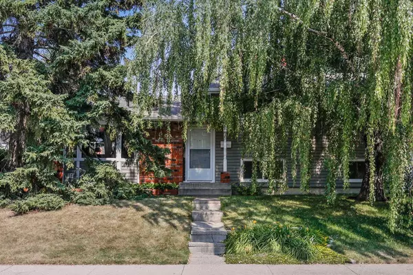 Calgary, AB T2H 1H1,92 Fielding DR SE