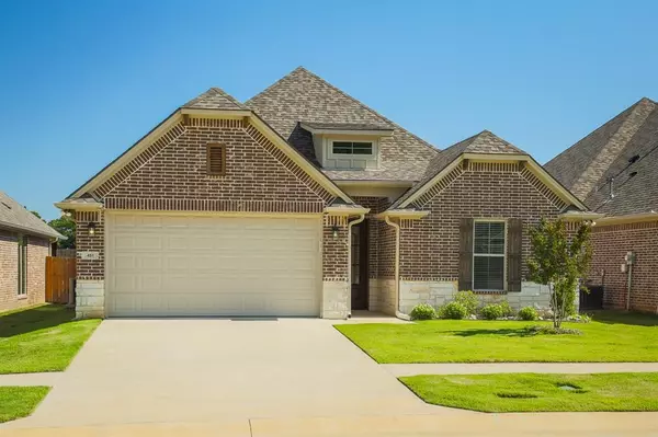 451 Preston Ridge Drive, Tyler, TX 75703