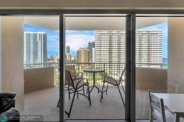 Hallandale Beach, FL 33009,1980 S Ocean Dr  #10H