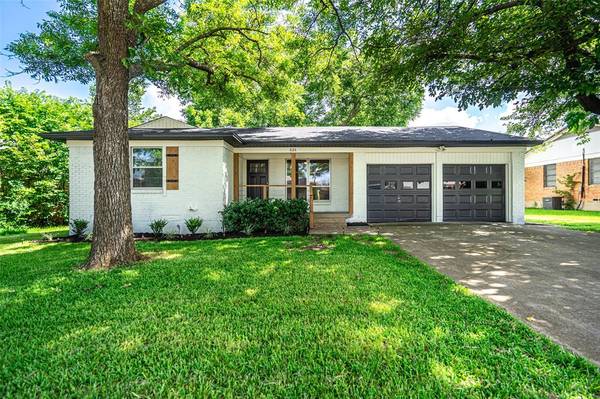 826 Alamo Lane, Garland, TX 75040