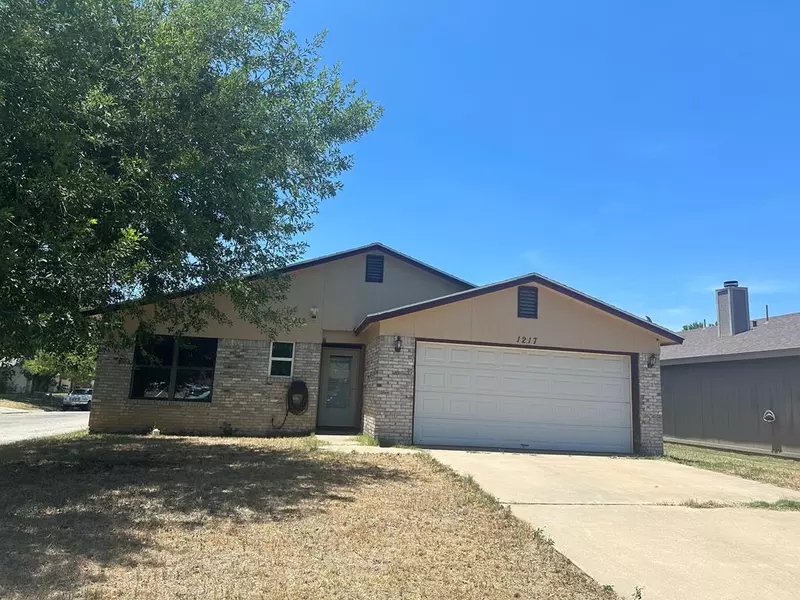 1217 Cyndi Lane, San Angelo, TX 76903