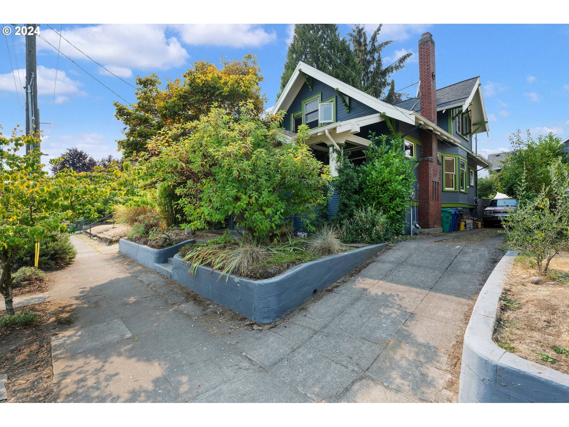 4933 NE GARFIELD AVE, Portland, OR 97211