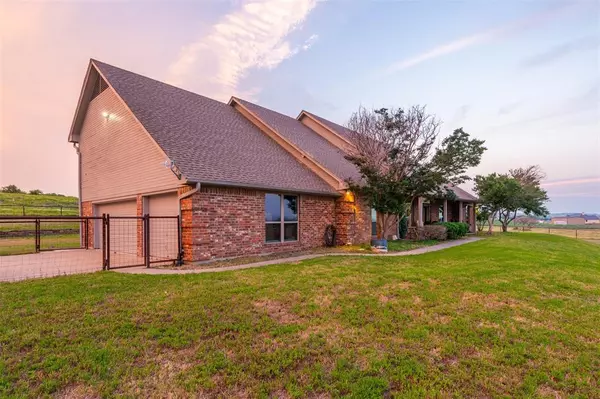 Aledo, TX 76008,208 Jakes Trail