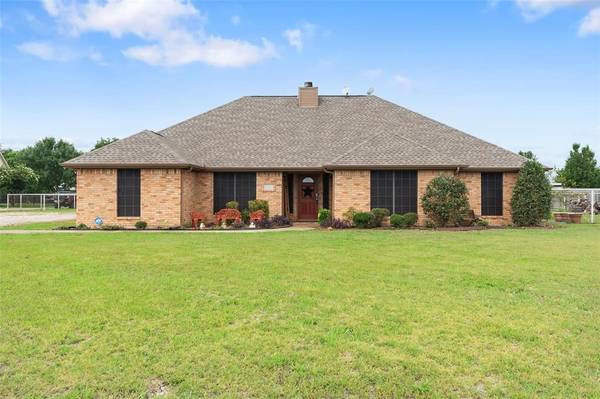 1126 W Fm 813, Palmer, TX 75152