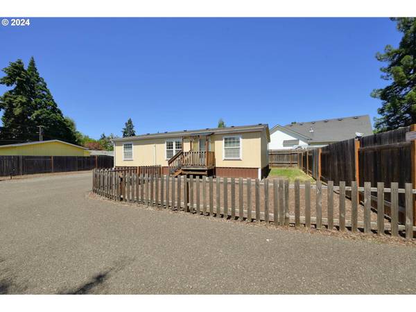 2891 AVA ST, Eugene, OR 97404