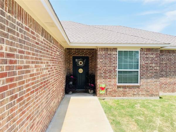 402 Colony Street, Eastland, TX 76448