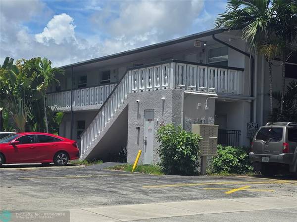 Wilton Manors, FL 33334,2741 NE 8TH AVE  #19