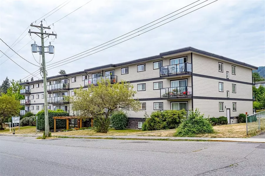 218 Bayview Ave #402, Ladysmith, BC V9G 1S8