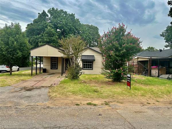 3821 Mercury Street, Haltom City, TX 76111