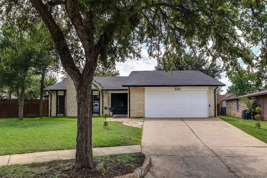 321 E Crossland Boulevard, Grand Prairie, TX 75052