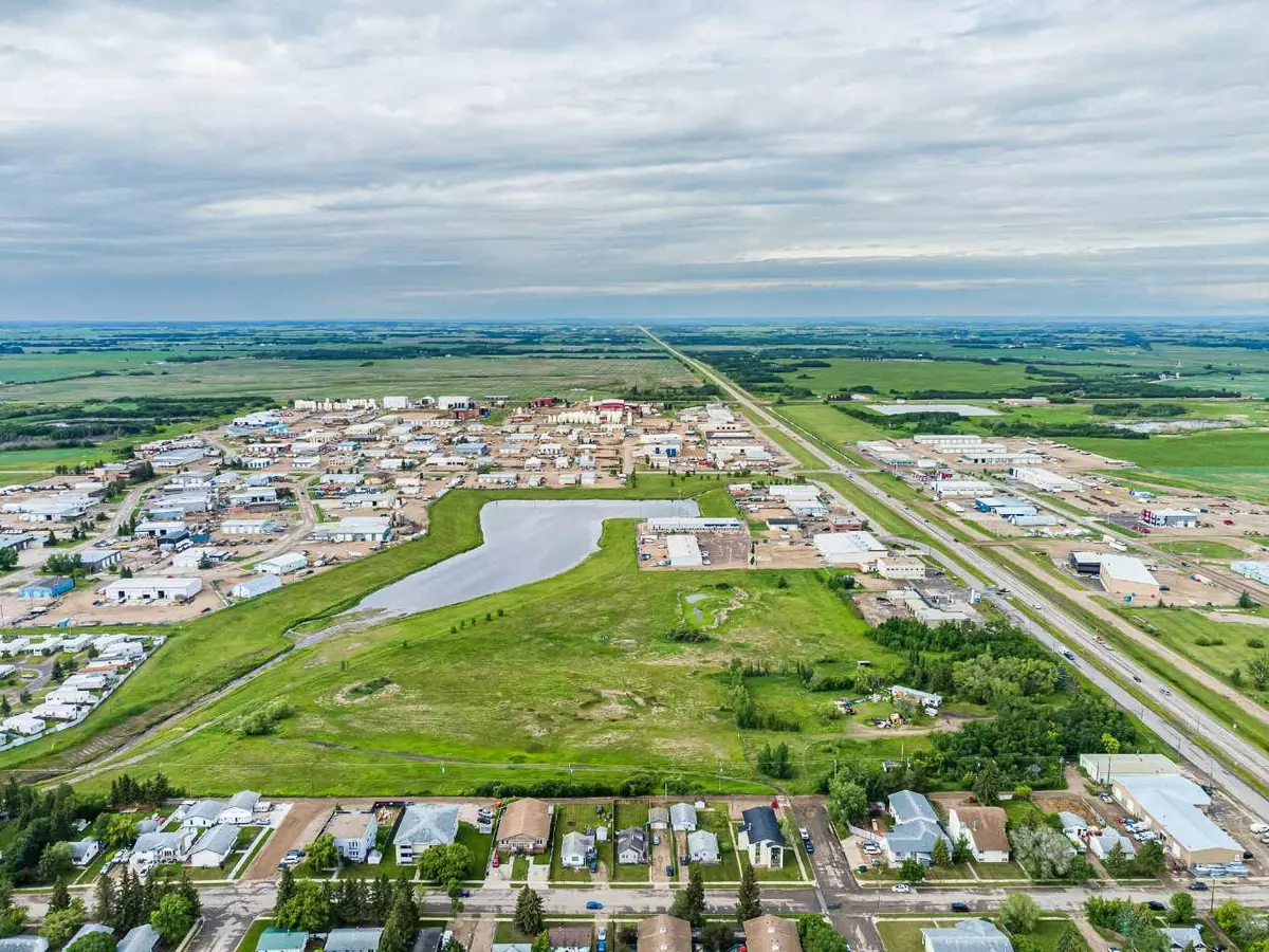 Lloydminster, AB T9V 0X6,5712 50 AVE