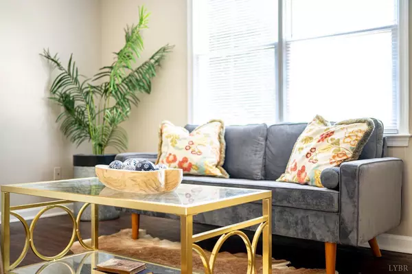 Lynchburg, VA 24502,542 Leesville RD