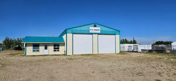 4120 55 Ave, Lacombe, AB T4L 2H9