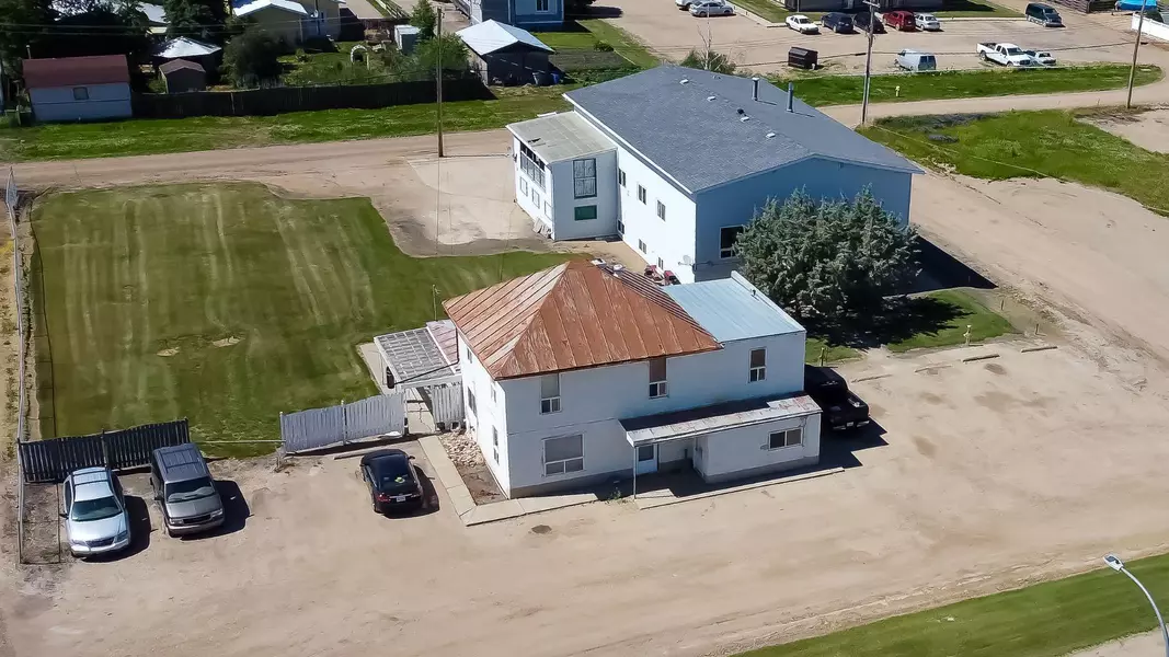 501 & 509 Main Street, Falher, AB t0h 1m0