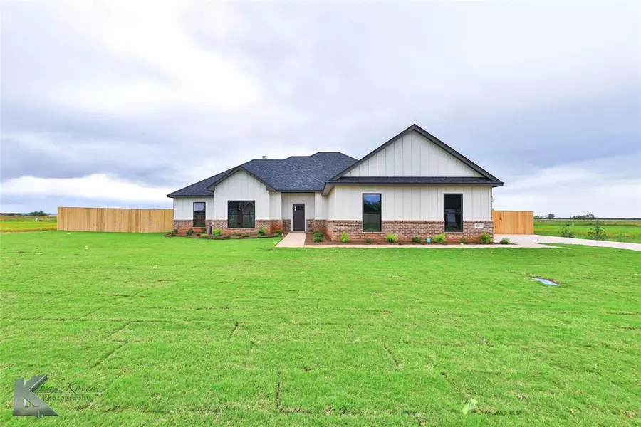 221 Ridge Road, Tuscola, TX 79562