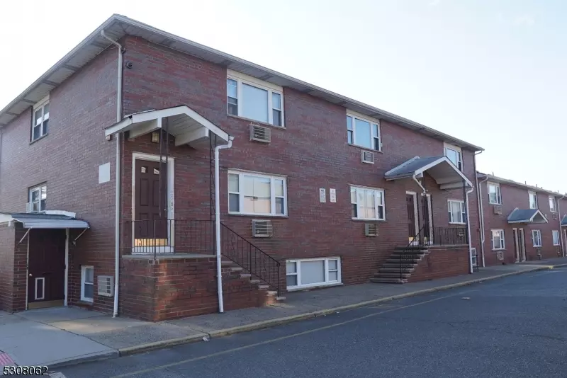 100 Maple St #50, Garfield City, NJ 07026