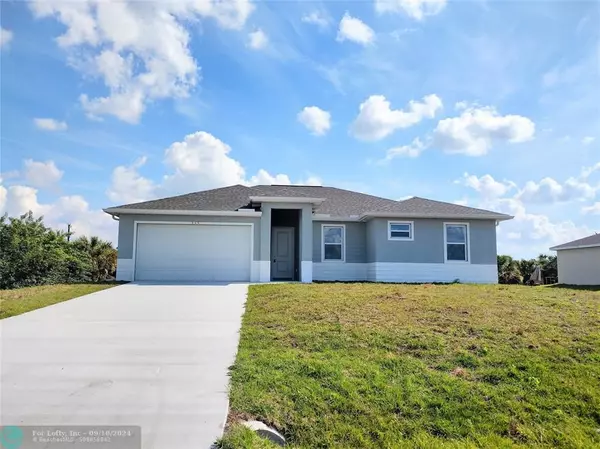 317 Neighborly Rd, Labelle, FL 33935