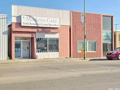 112 & 114 Saskatchewan AVENUE W, Outlook, SK S0L 2N0