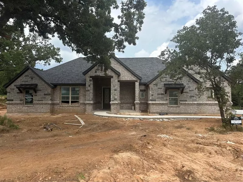 9045 Valley Oak Court, Springtown, TX 76082