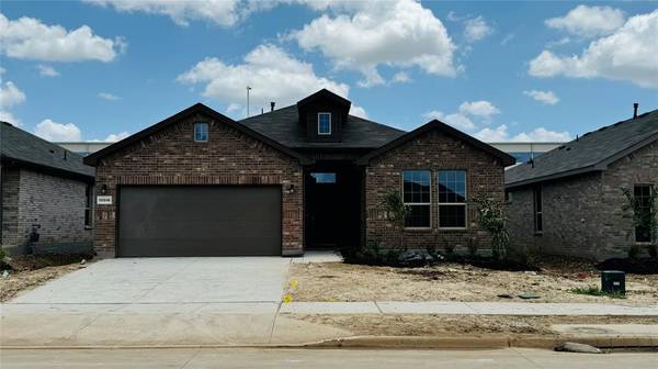 15516 HALSTEAD Lane, Fort Worth, TX 76247