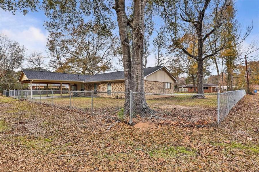 109 County Road 339, Cleveland, TX 77327