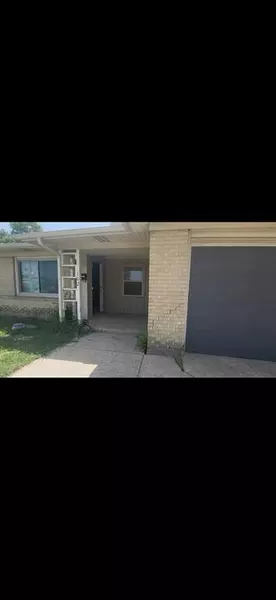 102 Armstrong Drive, Garland, TX 75040