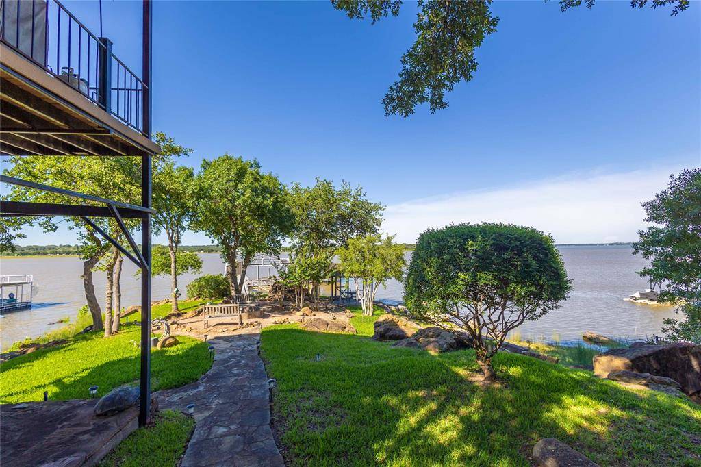 440 Lakeside Drive,  Brownwood,  TX 76801