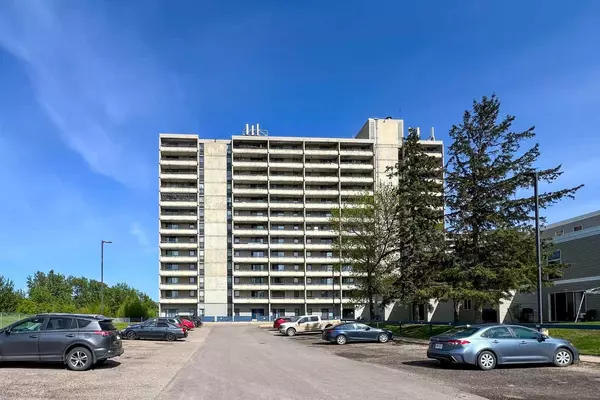 Fort Mcmurray, AB T9H4H2,13221 Macdonald DR #1008