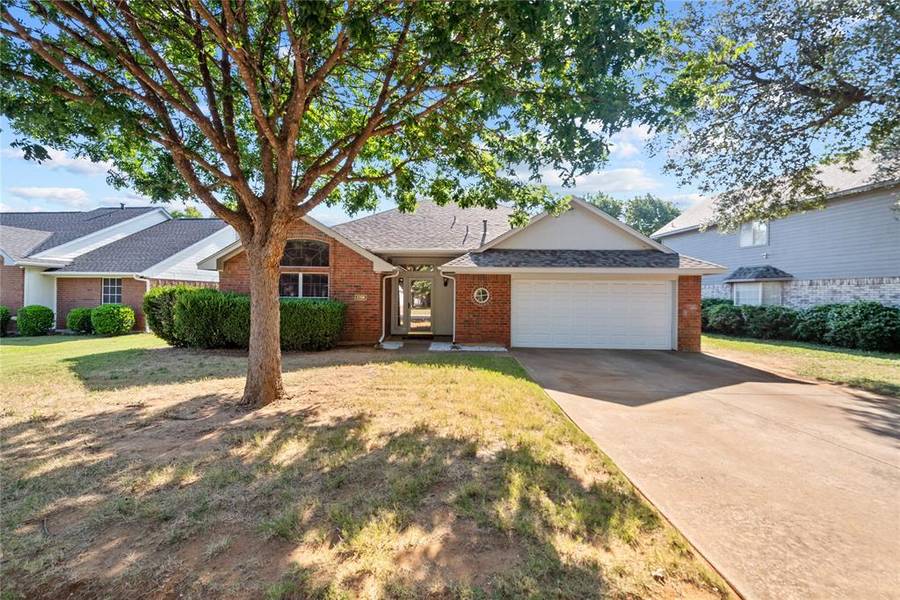 2708 Scrimshire Court, Euless, TX 76039