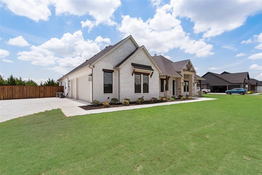 3050 Stonebriar Drive, Waxahachie, TX 75165