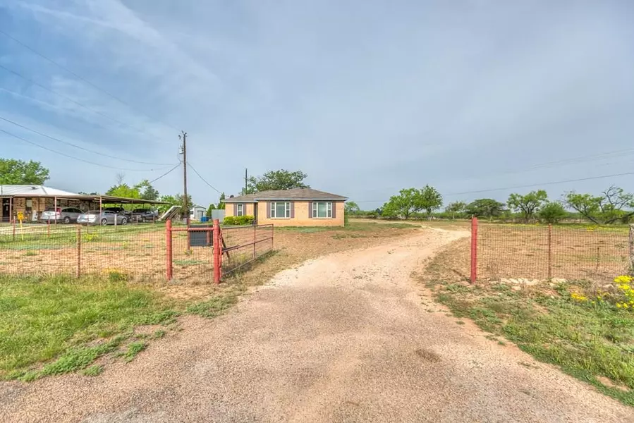 6953 City Farm Rd, San Angelo, TX 76905