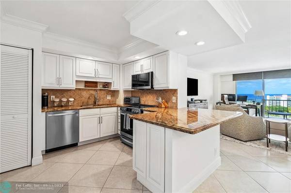 875 E Camino Real  #14C, Boca Raton, FL 33432