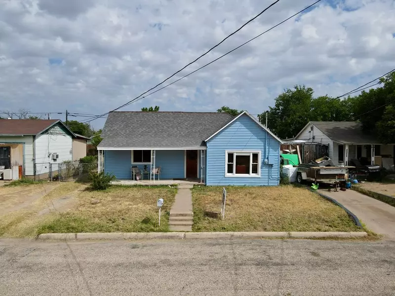 34 W 9th St, San Angelo, TX 76903