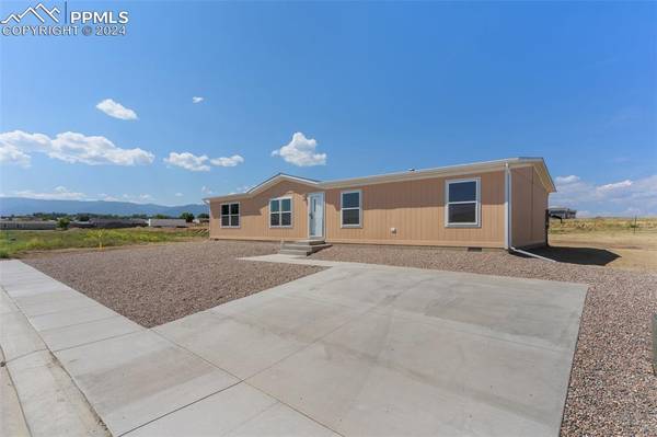 255 Arrowhead DR, Florence, CO 81226