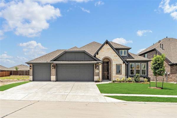 805 Hunter Trace Lane, Lavon, TX 75166