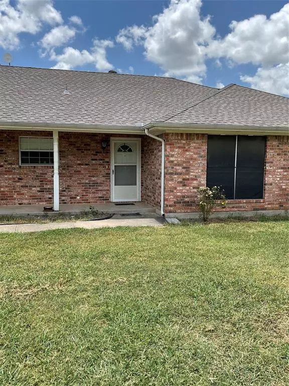 302 N Beulah Avenue N, Bardwell, TX 75101