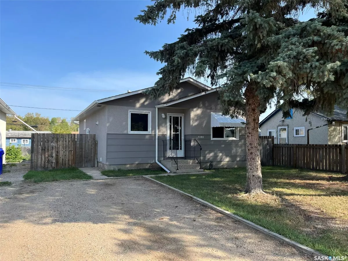 Prince Albert, SK S6V 3J4,1388 13th STREET W