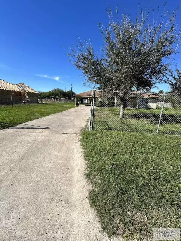 7909 BIG VALLEY DR, Weslaco, TX 78596