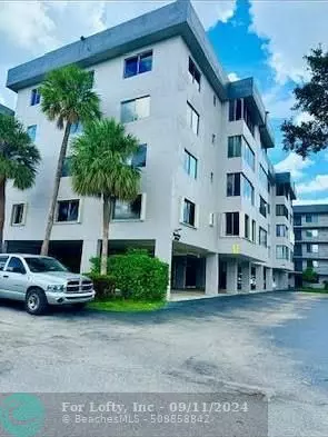 8010 Hampton Blvd  #408, North Lauderdale, FL 33068