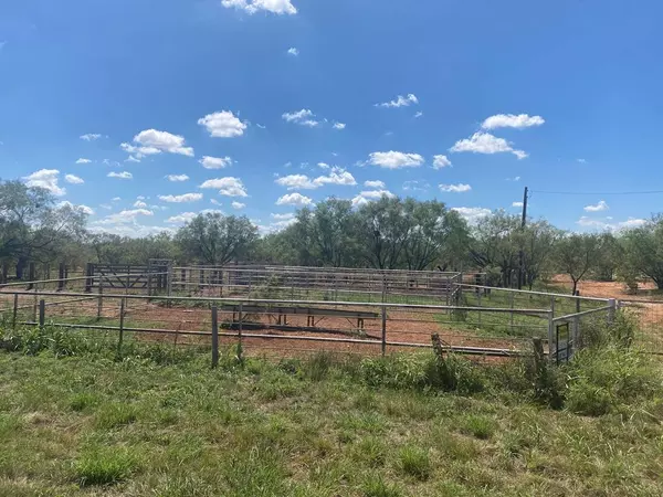 4124 E Hwy 158, Bronte, TX 76933