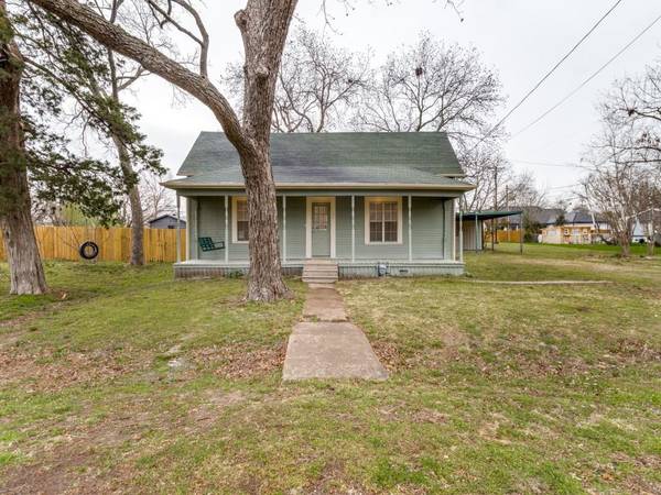 109 E Tutt Street, Howe, TX 75459