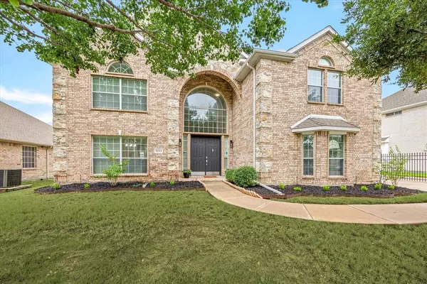 2855 Gillespie Lane, Grand Prairie, TX 75052