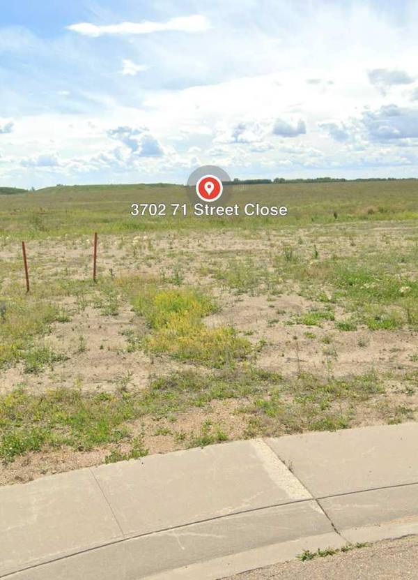 3702 71 St. Close, Camrose, AB T4V 5A9