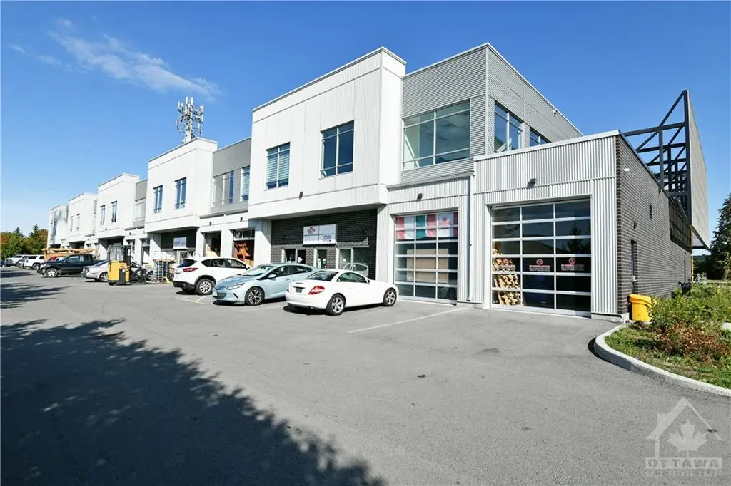 65 DENZIL DOYLE CT #111, Ottawa, ON K2M 2G8