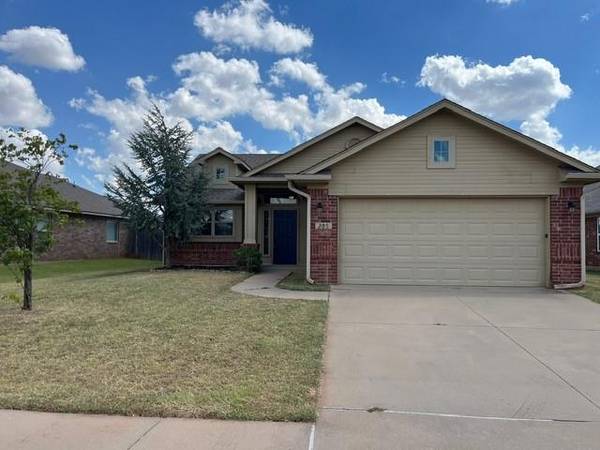 208 Somers Pointe Boulevard, Yukon, OK 73099