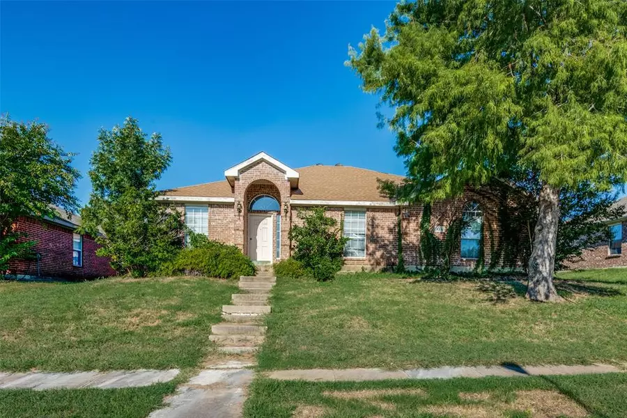 117 S Rolling Meadows Drive, Wylie, TX 75098